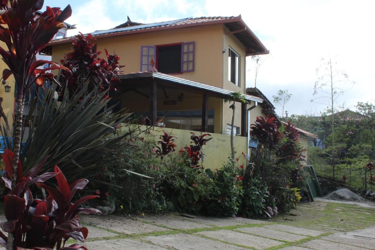 Pousada Aconchego da Valdirene Lavras Novas Exterior foto