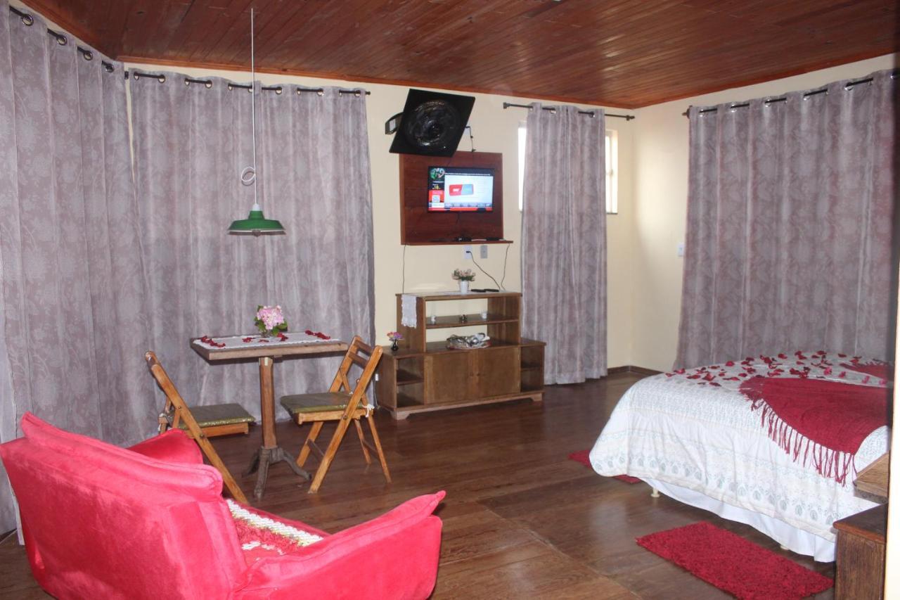 Pousada Aconchego da Valdirene Lavras Novas Exterior foto