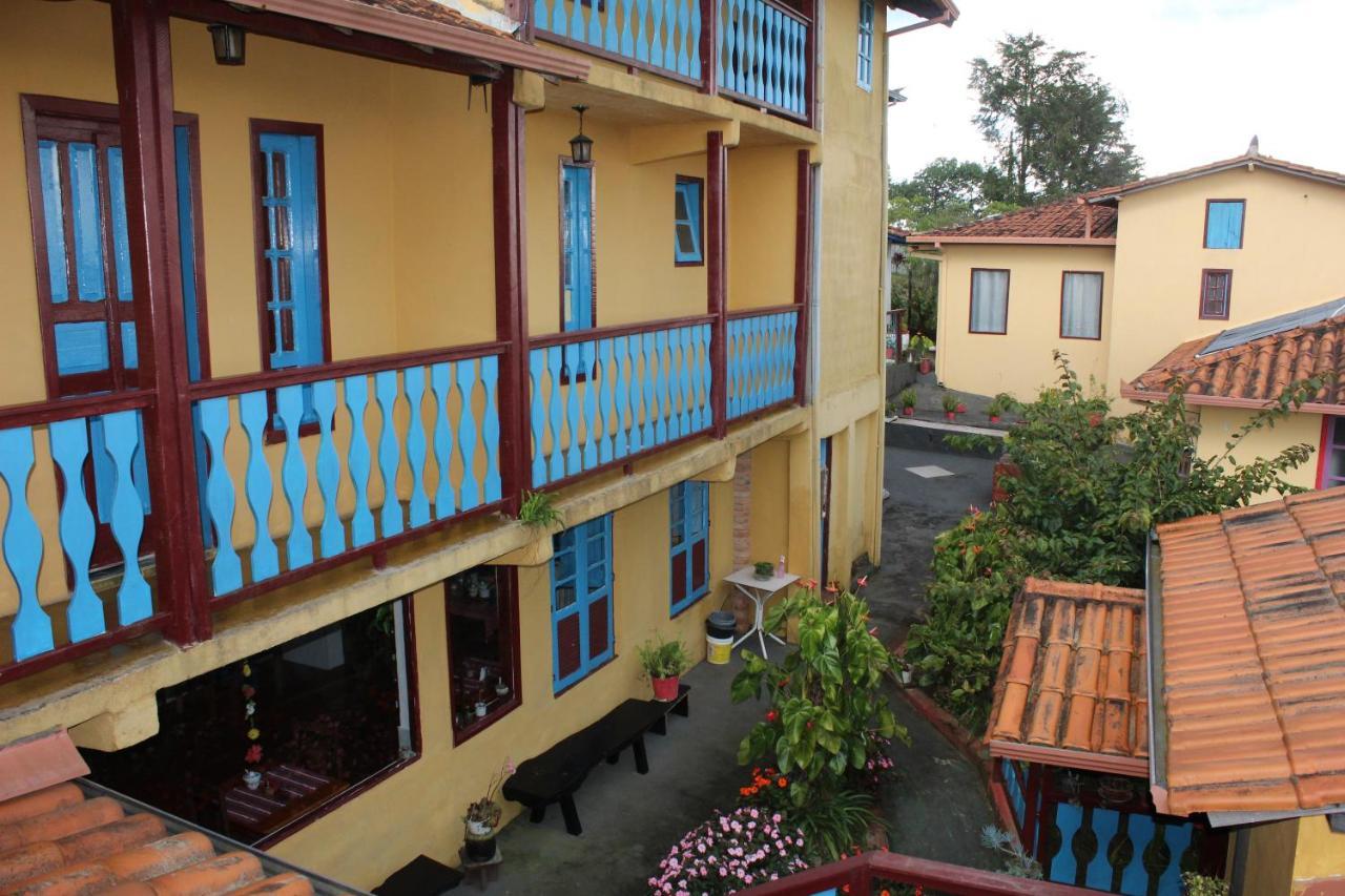 Pousada Aconchego da Valdirene Lavras Novas Exterior foto