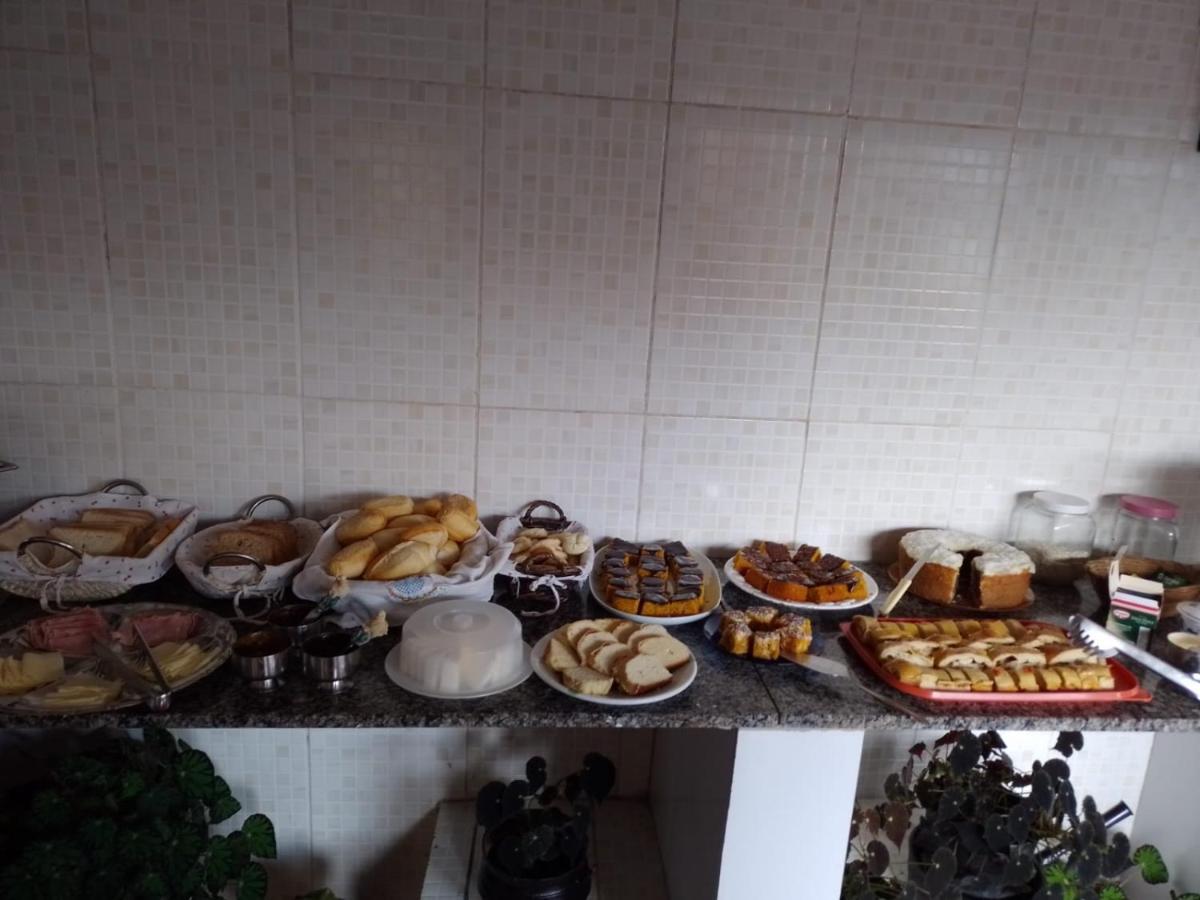 Pousada Aconchego da Valdirene Lavras Novas Exterior foto